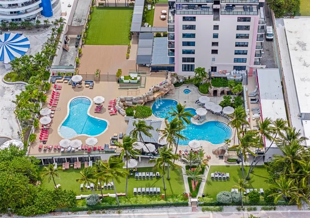 2nd image of 5225 Collins Ave, Miami Beach, FL 33140