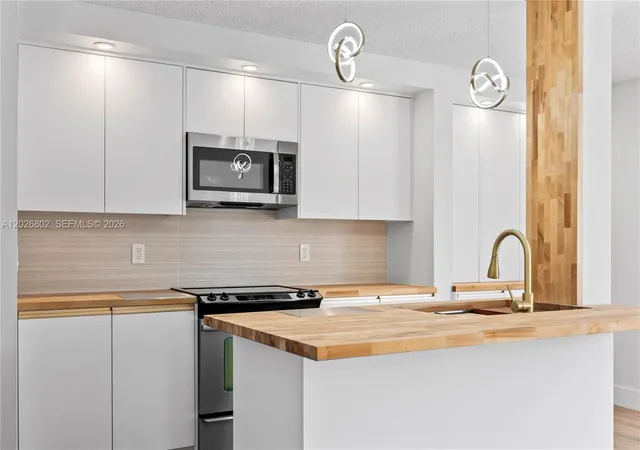 Homes for sale in Delray Beach, FL | 7511 S Oriole Blvd #201, Delray Beach, FL 33446 | MLS# A12026802
