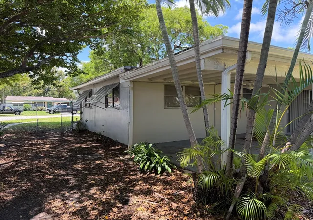 5th image of 3241 Pierce St, Hollywood, FL 33021 | MLS# A12025766