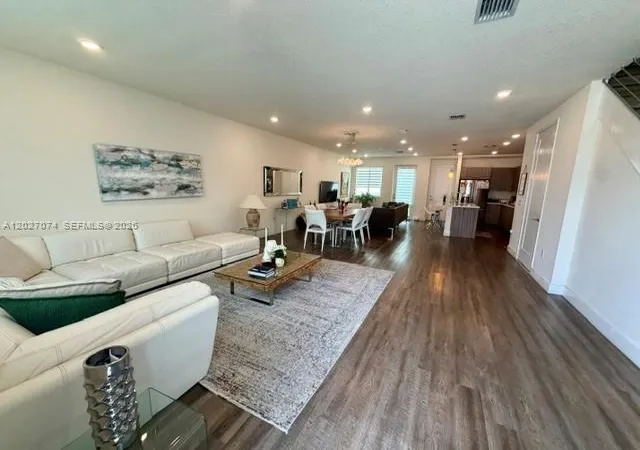 4th image of (Undisclosed), Doral, FL 33178 | MLS# A12027074