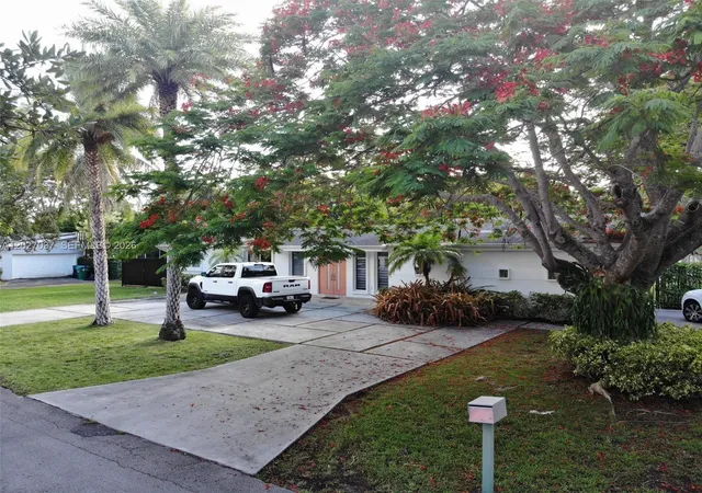 1st image of 12800 Sw 82nd Ct, Pinecrest, FL 33156 | MLS# A12027037