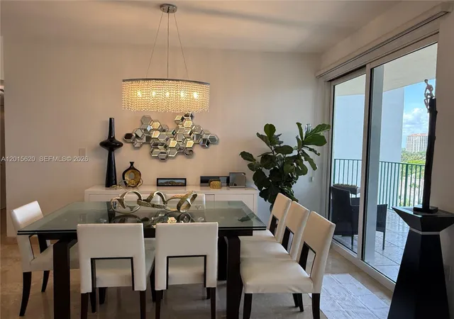 4th image of 19900 E Country Club Dr #804, Miami, FL 33180 | MLS# A12015620