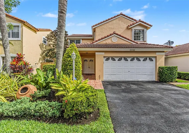 2nd image of 15033 Sw 110Th Ter, Miami, FL 33196 | MLS# A12025158