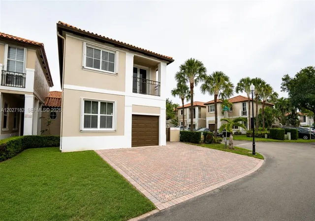 Homes for sale in Miami Lakes, FL | 14372 Nw 83rd Ave, Miami Lakes, FL 33016 | MLS# A12027182