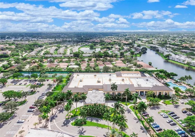 Homes for sale in Tamarac, FL | 7775 Southampton Terrace, Tamarac, FL 33321 | Houzeo