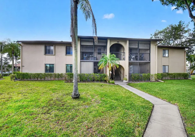 Photo 2 of Sale Pending at 536 Shady Pine Way #A2, Greenacres, FL 33415 | MLS# B26034069 | Listing updated on 2026-10-08