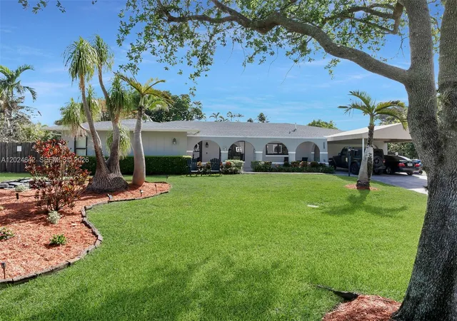 Homes for sale in Cutler Bay, FL | 8825 Sw 185th Ter, Cutler Bay, FL 33157 | MLS# A12024642