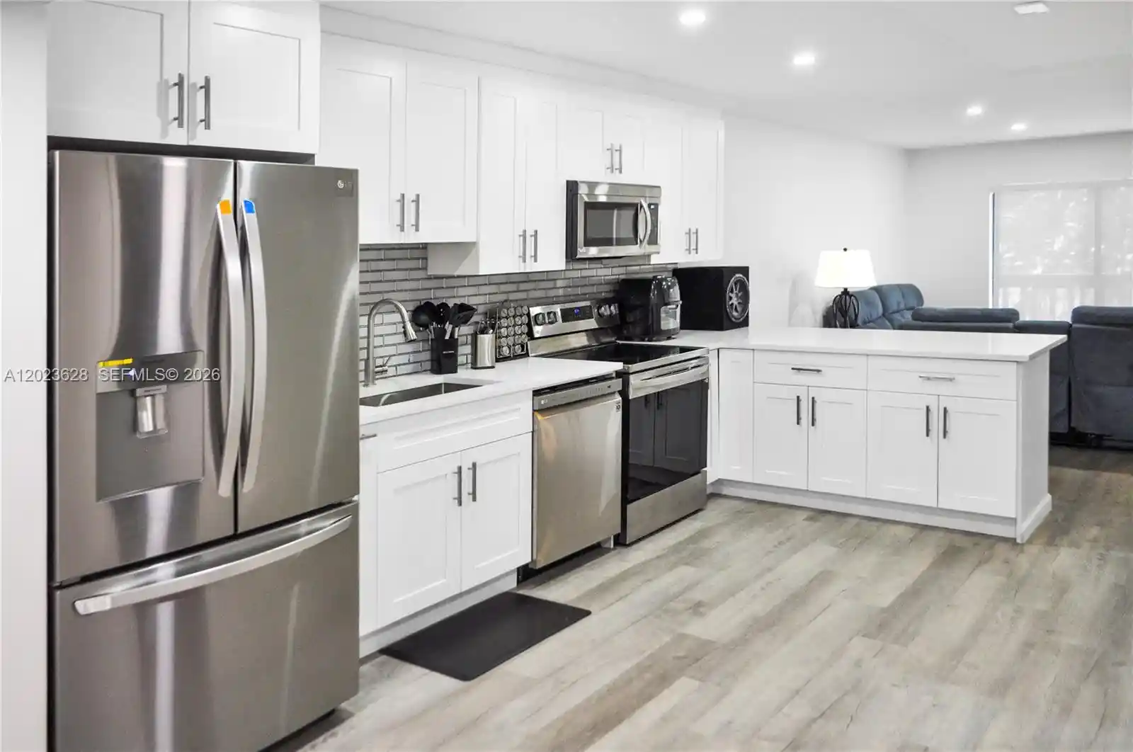 Condo for sale at 1021 Mockingbird Ln #202, Plantation, FL 33324 | MLS# A12023628