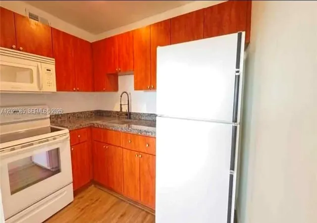 5th image of 11195 Sw 1St St #319, Sweetwater, FL 33174 | MLS# A12027065