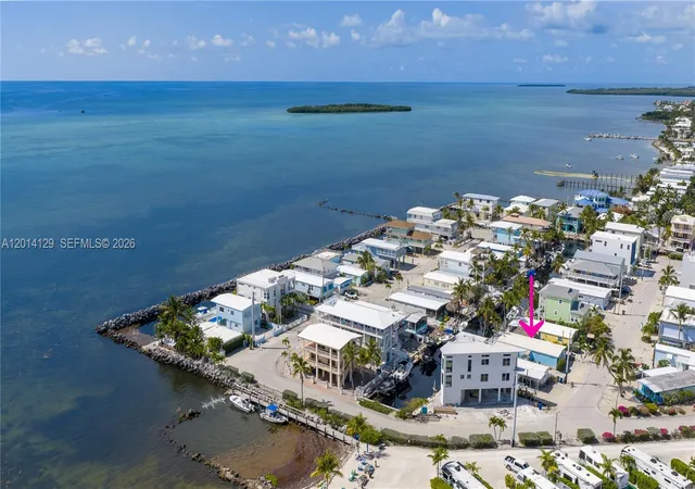 3rd image of 205 Humpty Dumpty Dr, Key Largo, FL 33037 | MLS# A12014129