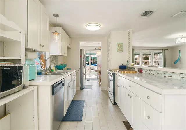 4th image of 205 Humpty Dumpty Dr, Key Largo, FL 33037 | MLS# A12014129