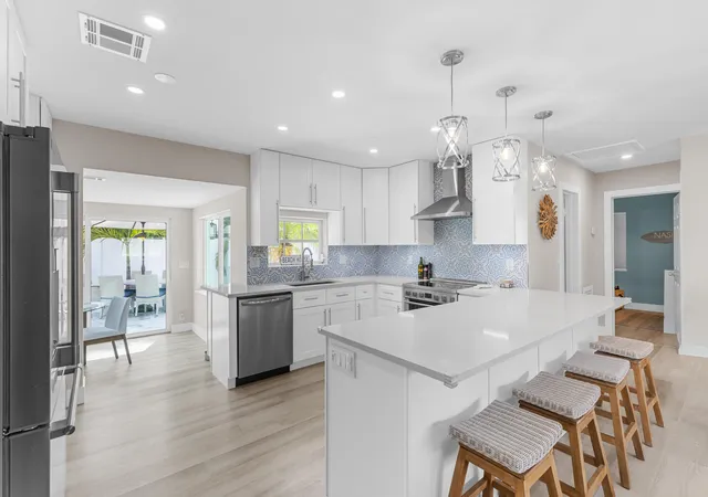 Photo 1 of Single family home for sale at 612 Se 10th Avenue, Deerfield Beach, FL 33441 | MLS# B26034346 | Listing updated on 2026-09-23