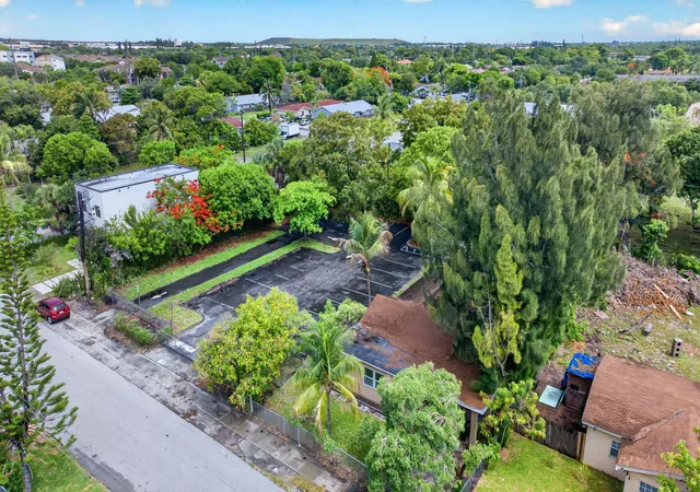 Homes for sale in Pompano Beach, FL | 129 Nw 11Th St, Pompano Beach, FL 33060 | MLS# B26034448