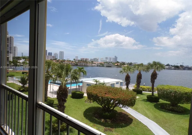 2nd image of 3010 Marcos Dr #R314, Aventura, FL 33160 | MLS# A12027729