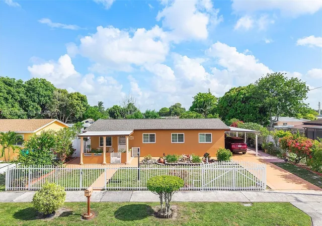 Homes for sale in Miami Gardens, FL | 5540 Nw 180th Ter, Miami Gardens, FL 33055 | MLS# A12027086