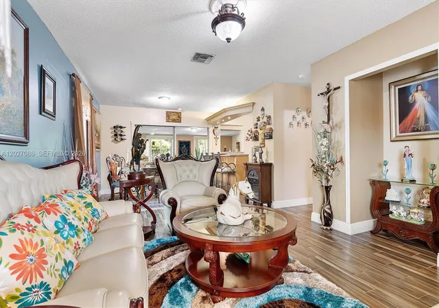 Homes for sale in Miami Gardens, FL | 5540 Nw 180Th Ter, Miami Gardens, FL 33055 | MLS# A12027086