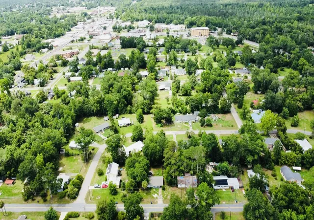 4th image of 20816 Se Ray Ave, Blountstown, FL 32424 | MLS# B26034620
