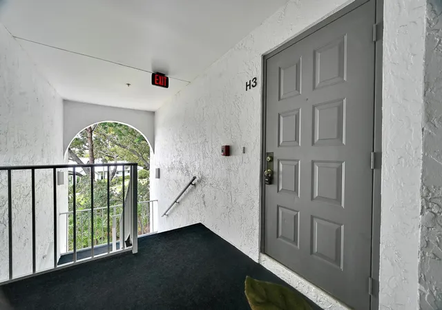 3rd image of 2516 Se Anchorage Cvs #H-3, Port Saint Lucie, FL 34952 | MLS# B26034630