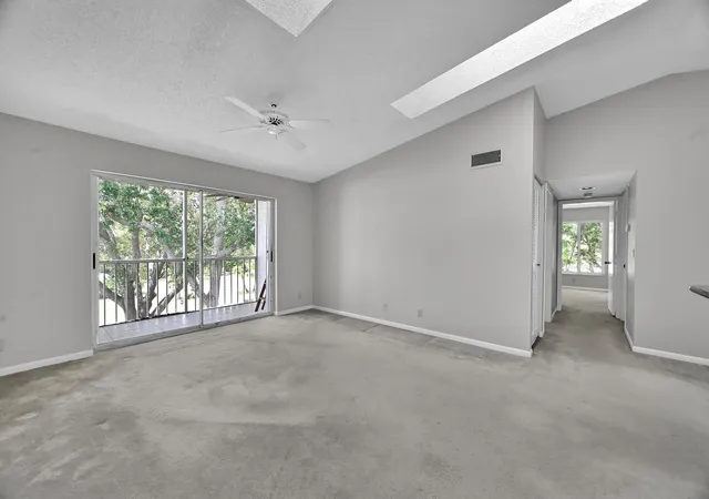 4th image of 2516 Se Anchorage Cvs #H-3, Port Saint Lucie, FL 34952 | MLS# B26034630