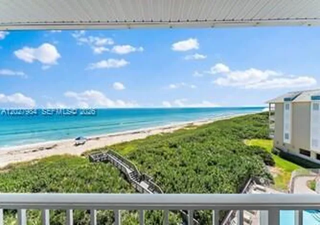 Homes for sale in Hutchinson Island, FL | 429 Ne Tradewind Ln #305, Hutchinson Island, FL 34996 | MLS# A12027984