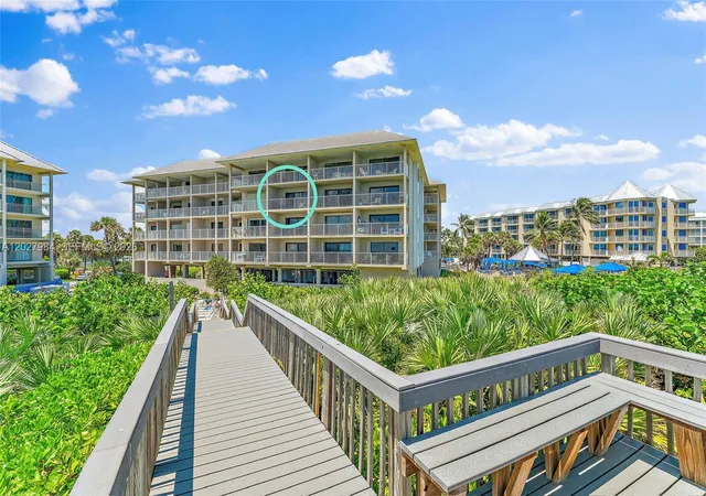 Homes for sale in Hutchinson Island, FL | 429 Ne Tradewind Ln #305, Hutchinson Island, FL 34996 | MLS# A12027984