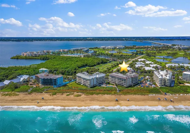Homes for sale in Hutchinson Island, FL | 429 Ne Tradewind Ln #305, Hutchinson Island, FL 34996 | MLS# A12027984