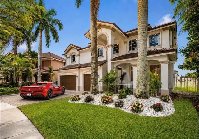 Homes for sale in Weston, FL | 1088 Skylark Dr, Weston, FL 33327 | MLS# A12028035