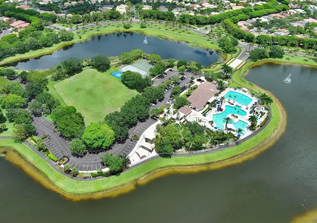 Homes for sale in Weston, FL | 1088 Skylark Dr, Weston, FL 33327 | MLS# A12028035