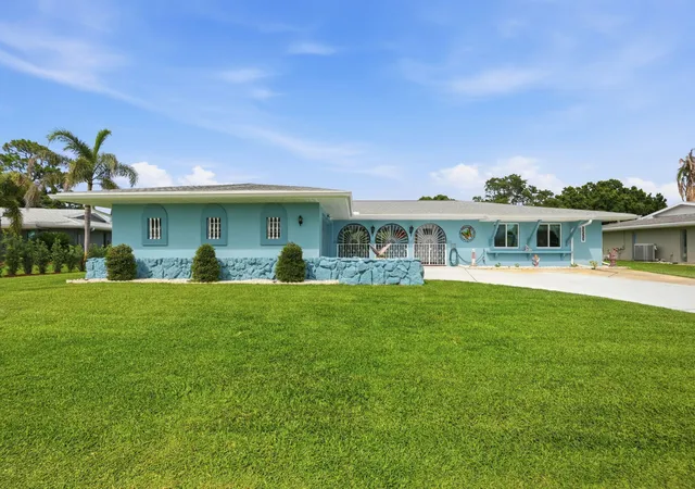 Single family home for sale at 2773 SE Pine Valley St, Port Saint Lucie, FL 34952 | MLS# B26034790
