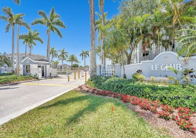 Homes for sale in Cutler Bay, FL | 8580 Sw 212th St #303, Cutler Bay, FL 33189 | MLS# A12028164