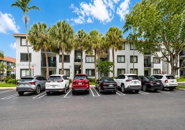 4th image of 9022 W Atlantic Blvd, Coral Springs, FL 33071
