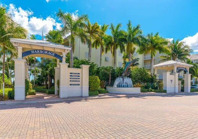 23rd image of 875 Nw Flagler Ave #203, Stuart, FL 34994 | MLS# B26034935