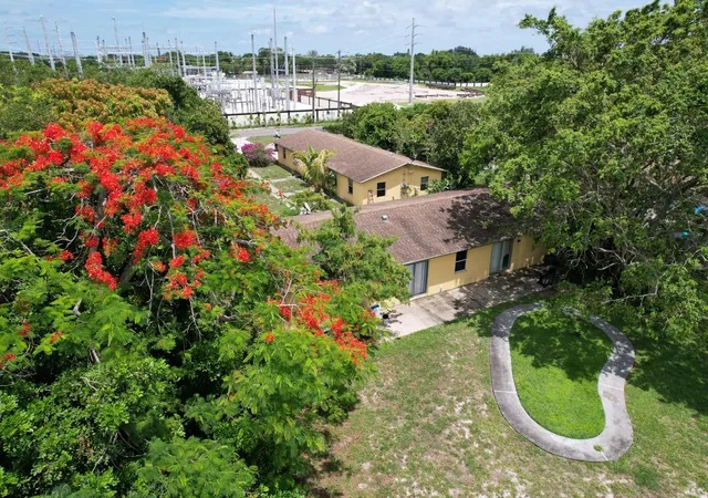 Photo 2 of Multi family home for sale at 4537 Coconut Rd, Lake Worth, FL 33461 | MLS# B26035010 | Listing updated on 2026-10-05