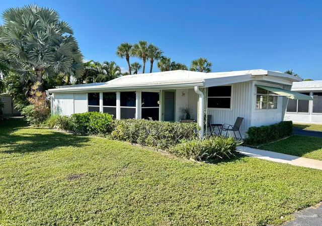 Homes for sale in Deerfield Beach, FL | 425 Bougainvilla Dr, Deerfield Beach, FL 33442 | MLS# B26035085