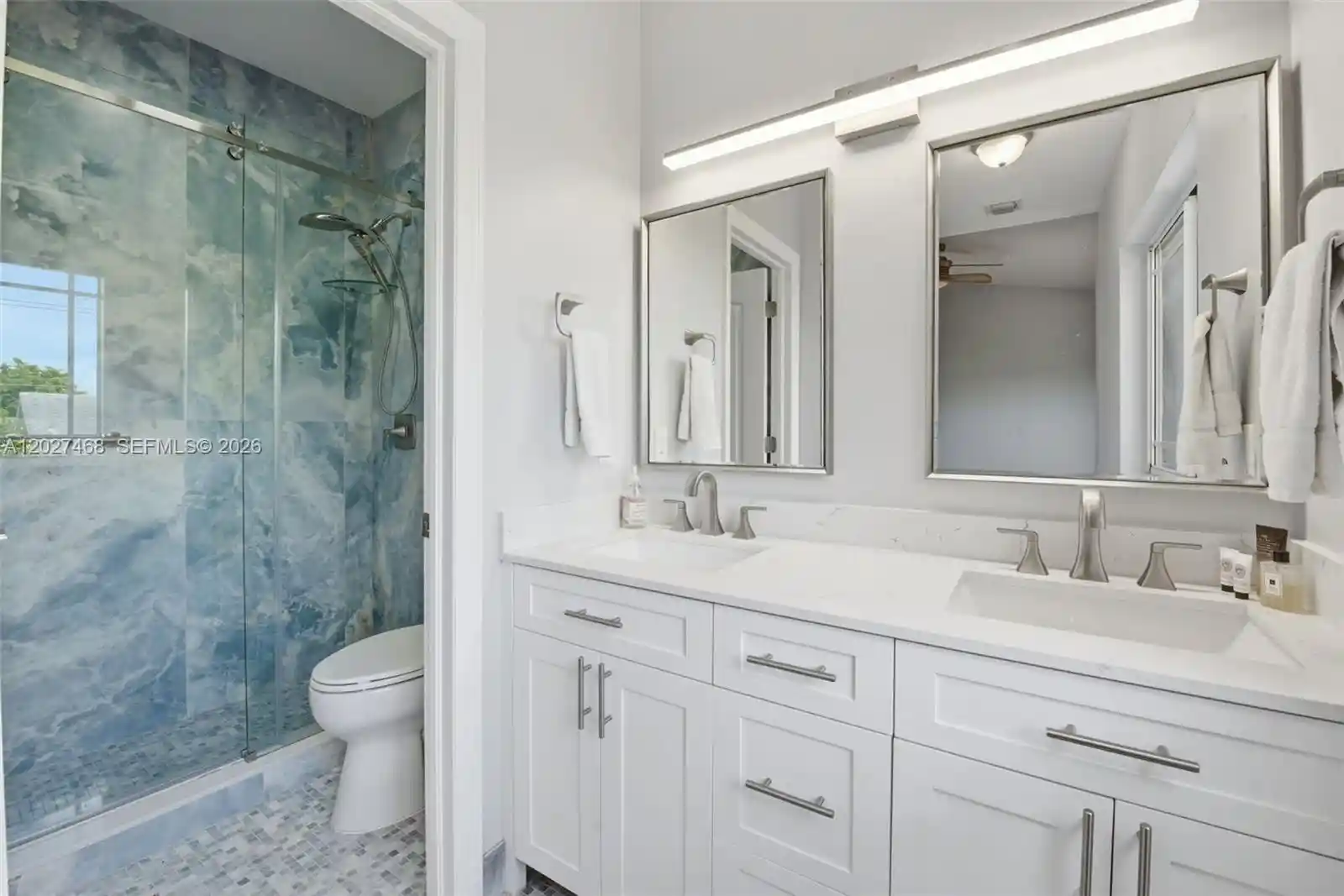 Listing Photo 1 - Condo for sale in 10180 Sw 88Th St located at 10180 Sw 88Th St, Miami, FL 33176 - Unit #403