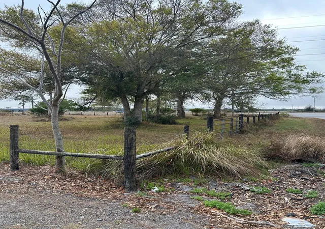 7th image of 854 Ne 42nd Ter, Okeechobee, FL 34972 | MLS# B26035167