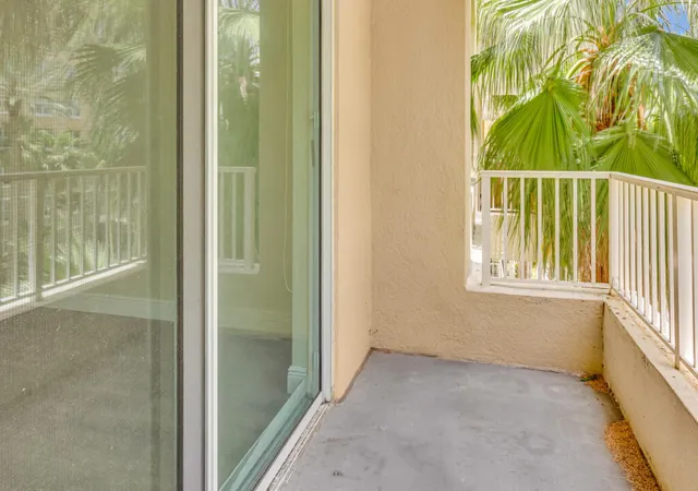 3rd image of 700 E Boynton Beach Blvd #407, Boynton Beach, FL 33435 | MLS# B26035269