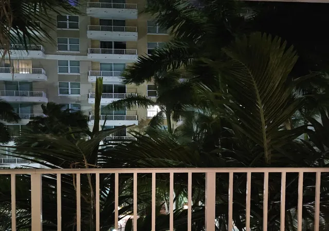 4th image of 700 E Boynton Beach Blvd #407, Boynton Beach, FL 33435 | MLS# B26035269