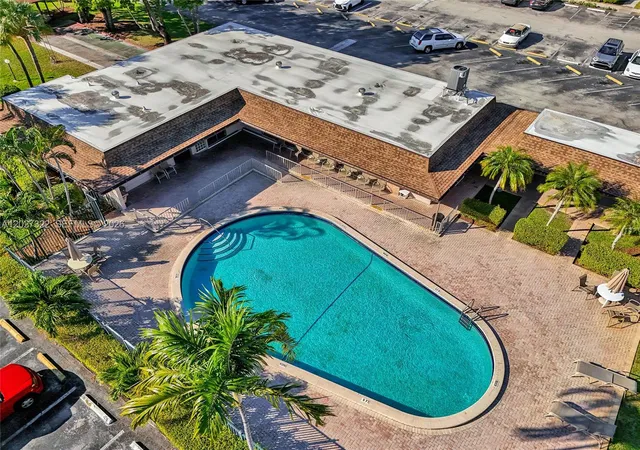 2nd image of 2481 Sw 82nd Ave #205, Davie, FL 33324 | MLS# A12027322