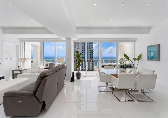 3rd image of 400 S Pointe Dr #PH2502, Miami Beach, FL 33139 | MLS# A12028639