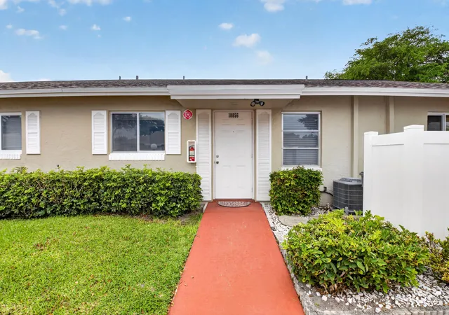 4th image of 18856 Argosy Dr #C, Boca Raton, FL 33496 | MLS# B26035313