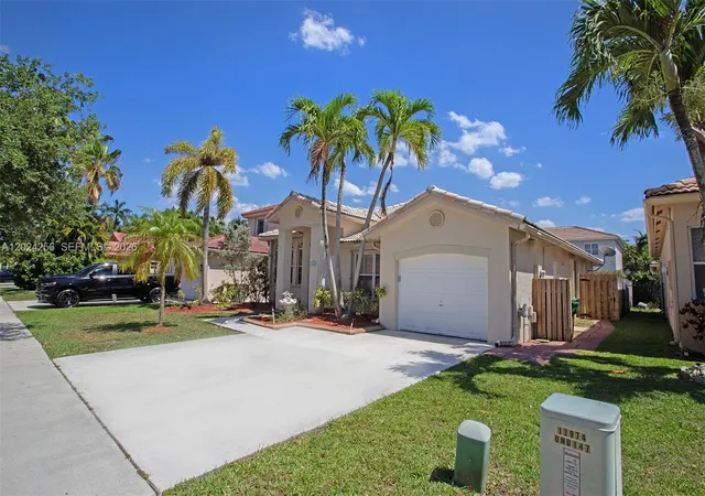 1st image of 13964 N Cypress Cove Cir, Davie, FL 33325 | MLS# A12024256