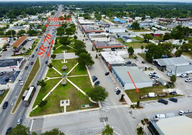 5th image of 205 Sw Park St, Okeechobee, FL 34972 | MLS# B26035466