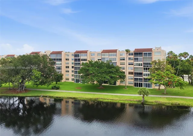 Homes for sale in Delray Beach, FL | 14623 Bonaire Blvd #405, Delray Beach, FL 33446 | MLS# A12028998