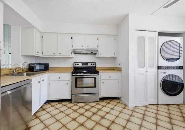 Homes for sale in Delray Beach, FL | 14623 Bonaire Blvd #405, Delray Beach, FL 33446 | MLS# A12028998