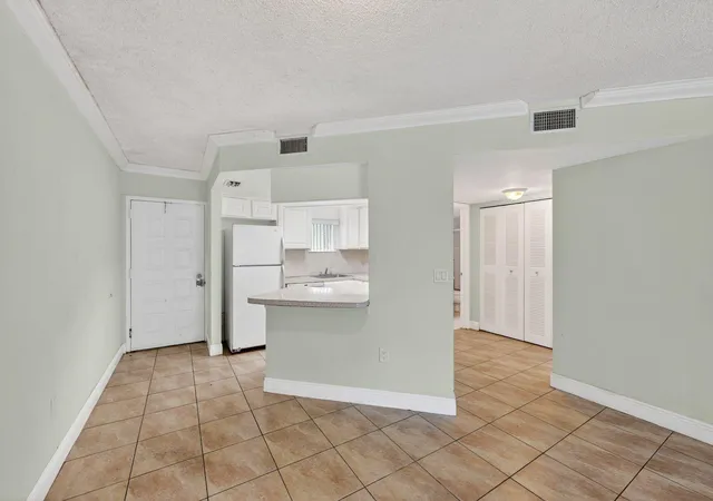 Photo 4 of Condo for sale at 8373 Lake Dr #101, Doral, FL 33166 | MLS# B26035592 | Listing updated on 2026-09-27