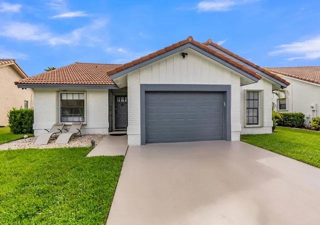 Photo 3 of Single family home for sale at 10131 Camelback Ln, Boca Raton, FL 33498 | MLS# B26035632 | Listing updated on 2026-10-08