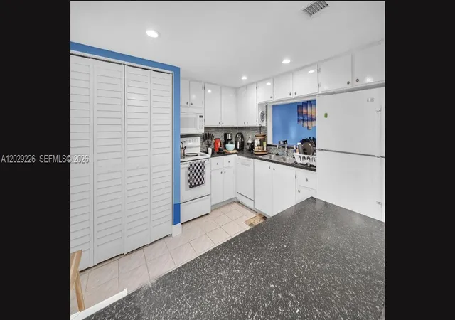 1st image of 9427 Nw 42nd St, Sunrise, FL 33351 | MLS# A12029226