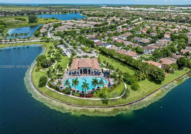 Homes for sale in Cutler Bay, FL | 22551 Sw 88th Place, Cutler Bay, FL 33190 | Houzeo