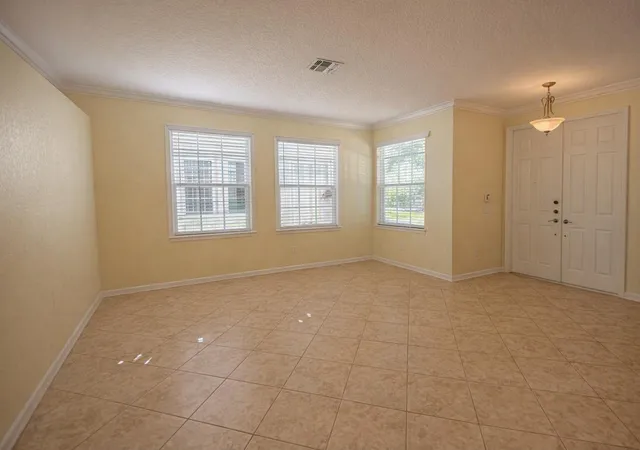 Homes for sale in Port Saint Lucie, FL | 11728 Sw Bennington Cir, Port Saint Lucie, FL 34987 | MLS# B26035689
